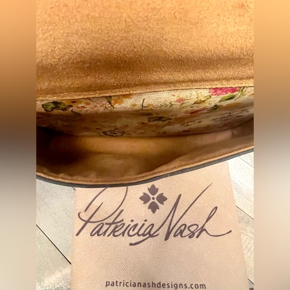 Patricia Nash Gold Floral Crossbody Bag - Picture 6 of 7